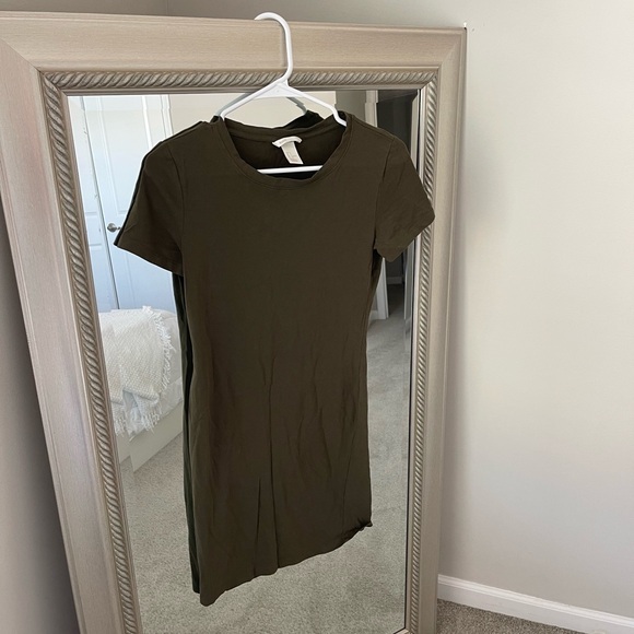 H&M Dress - Picture 2 of 6